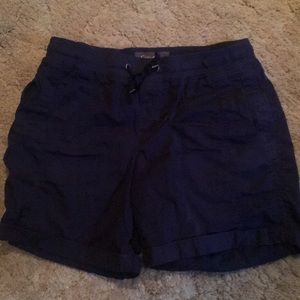 Navy Eddie Bauer Rolled women’s Cargo Shorts